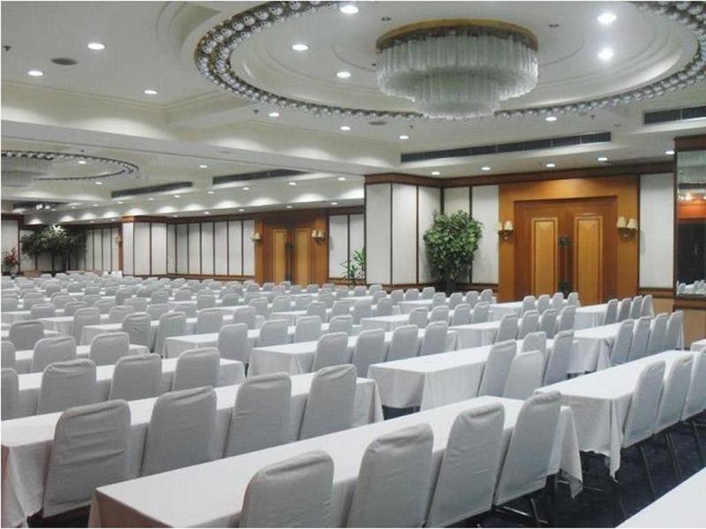 Grande Ville Hotel Bangkok Ngoại thất bức ảnh