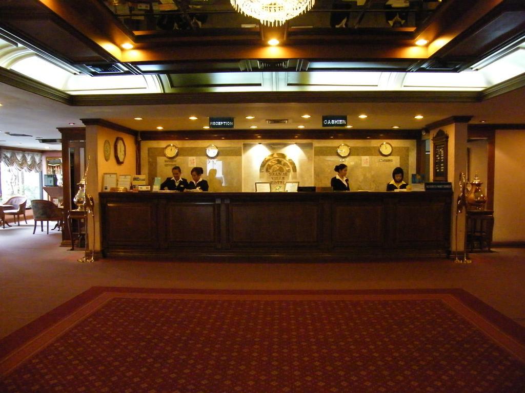 Grande Ville Hotel Bangkok Ngoại thất bức ảnh
