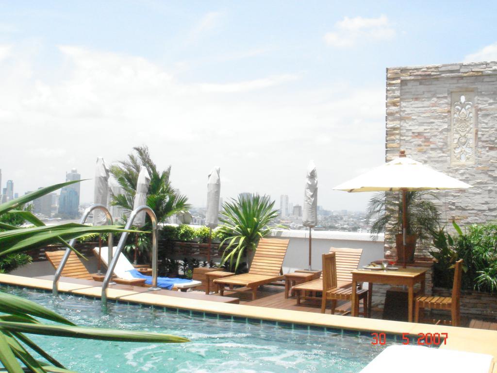 Grande Ville Hotel Bangkok Ngoại thất bức ảnh