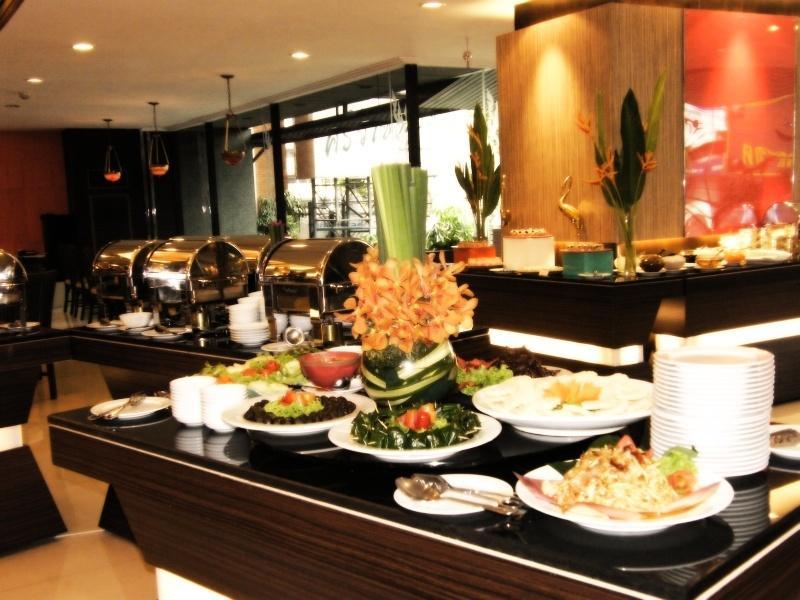Grande Ville Hotel Bangkok Ngoại thất bức ảnh